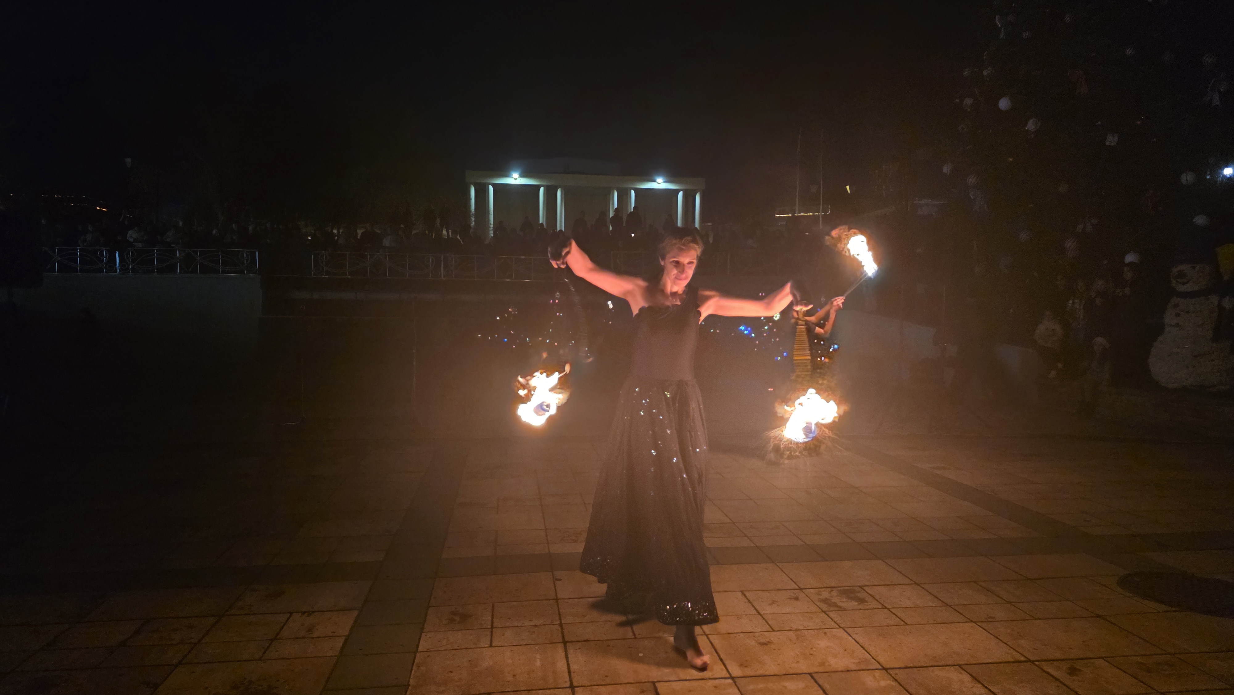 4 Огнено шоу.jpg