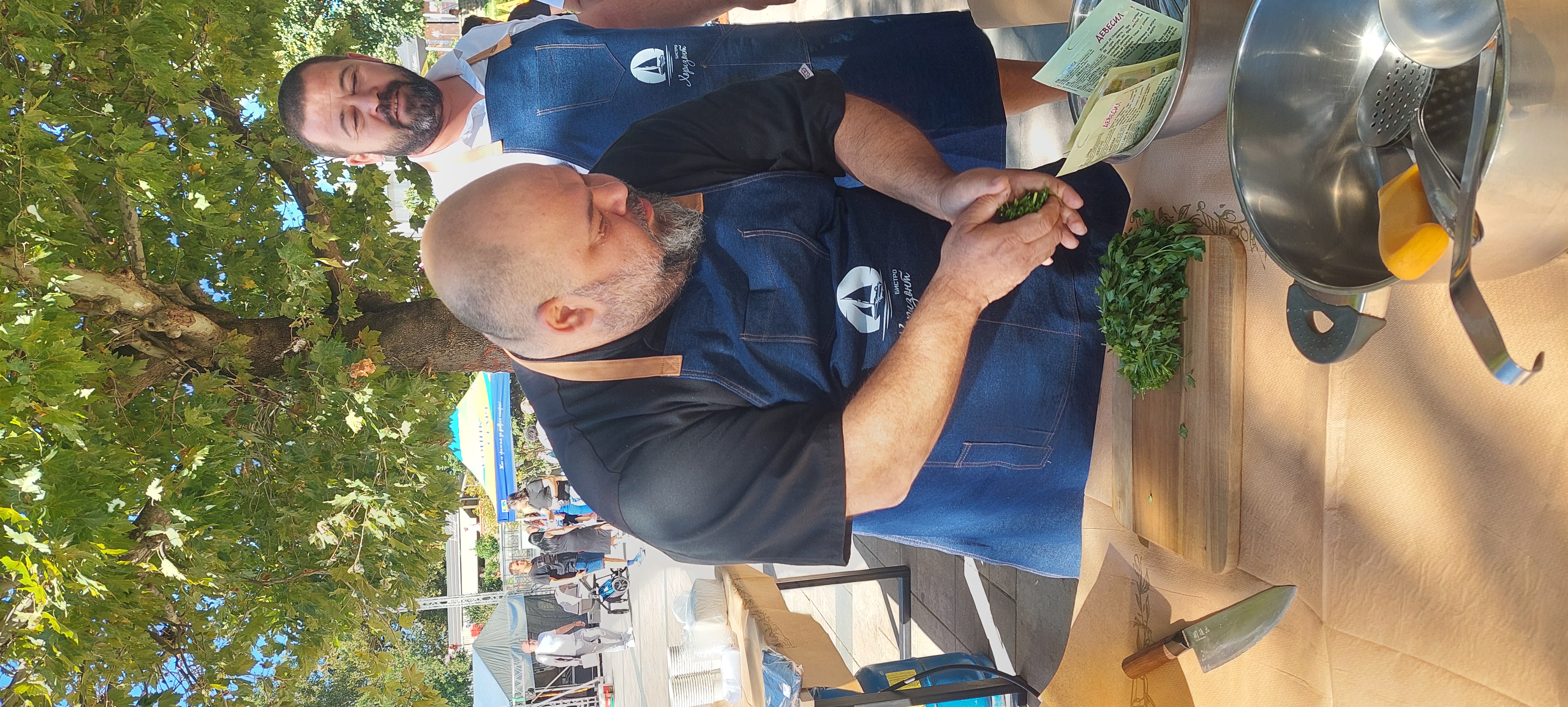 3 Шеф Кутиев в действие.jpg