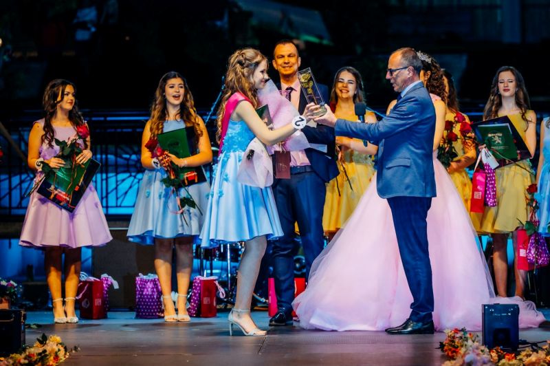 Златна роза.jpg